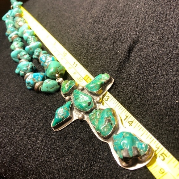 Handmade 4” turquoise cross pendant on an 11.5” turquoise nugget necklace 🤩 - Picture 15 of 17